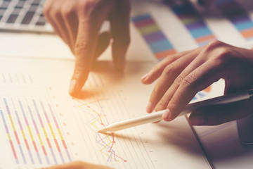 “认养一头牛”被质疑传销：6成牧场和超40%