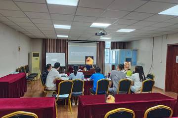 女歌手抽脂失败起诉鹏爱医疗非法行医 竟被反诉