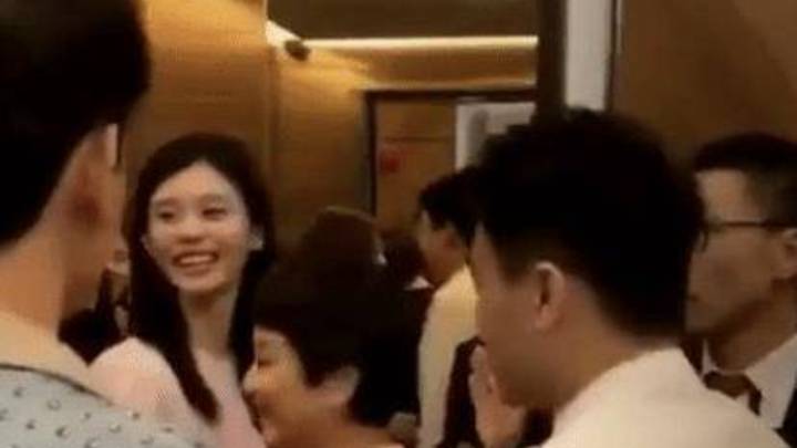 奚梦瑶罕见回应与何猷君结婚，她是嫁给爱情了吗？