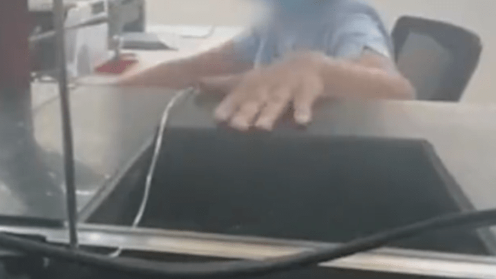当事员工待岗3月，该支行行长免职，你觉得合理吗？