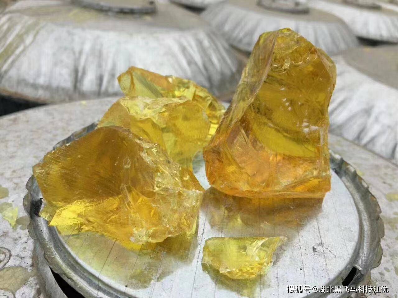 下游使用厂家也疲于应付其他暴涨的石化类原料,这就显得松香市场比较