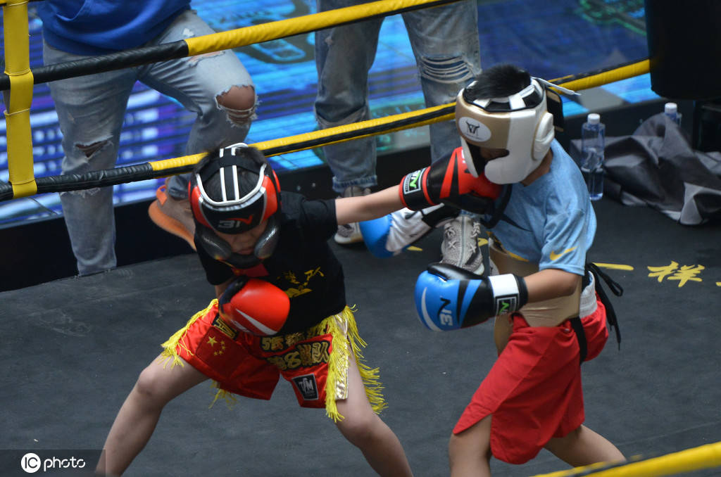 2021辽宁少年拳击赛开赛 孩子们展现拳功夫