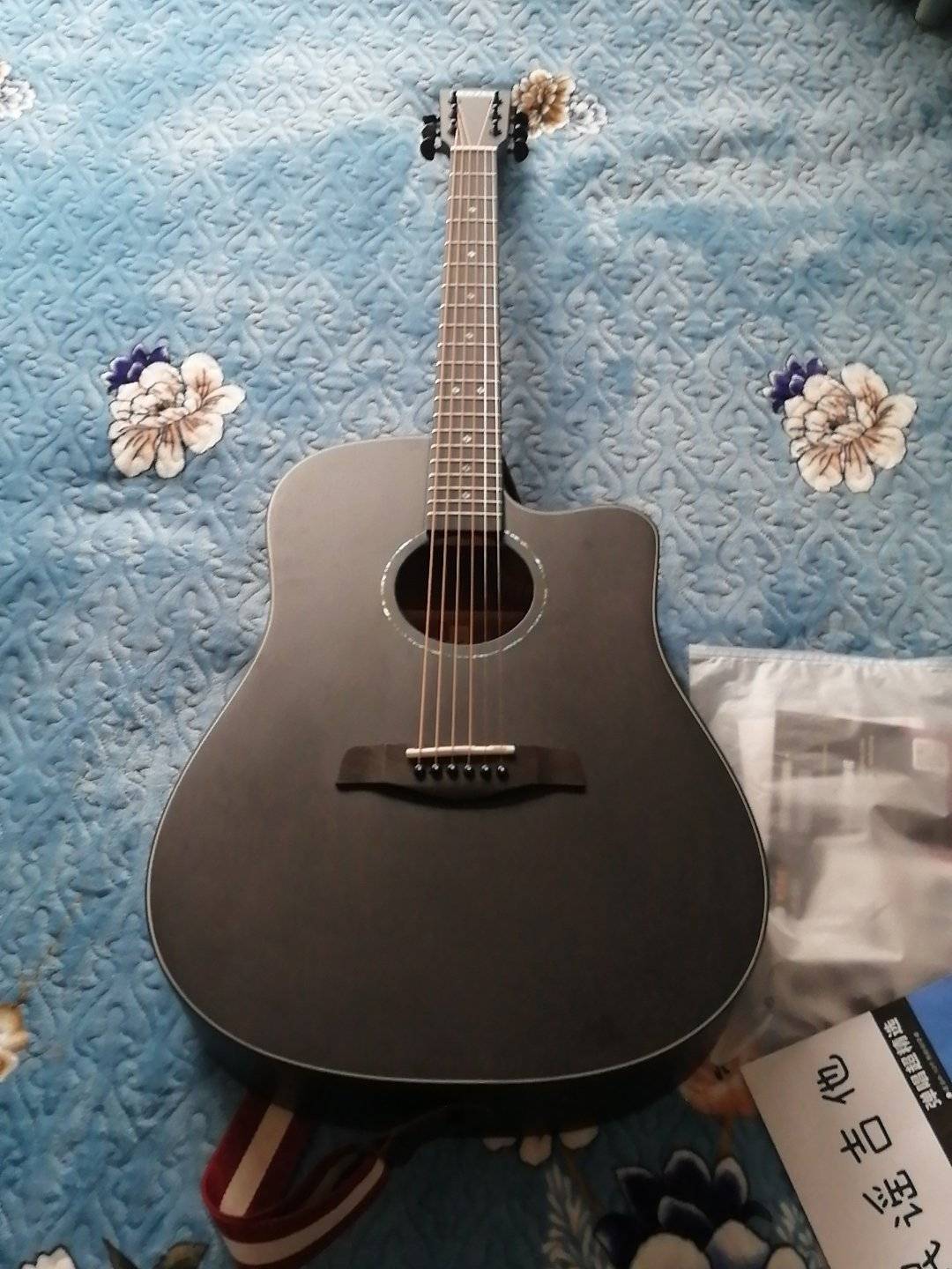 veazenclr300民谣吉他之开箱初体验初学者吉他推荐