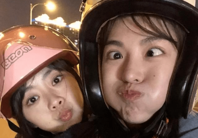 原创钟楚曦和谭松韵素颜照片曝光,网友比较两人的颜值,钟楚曦更美