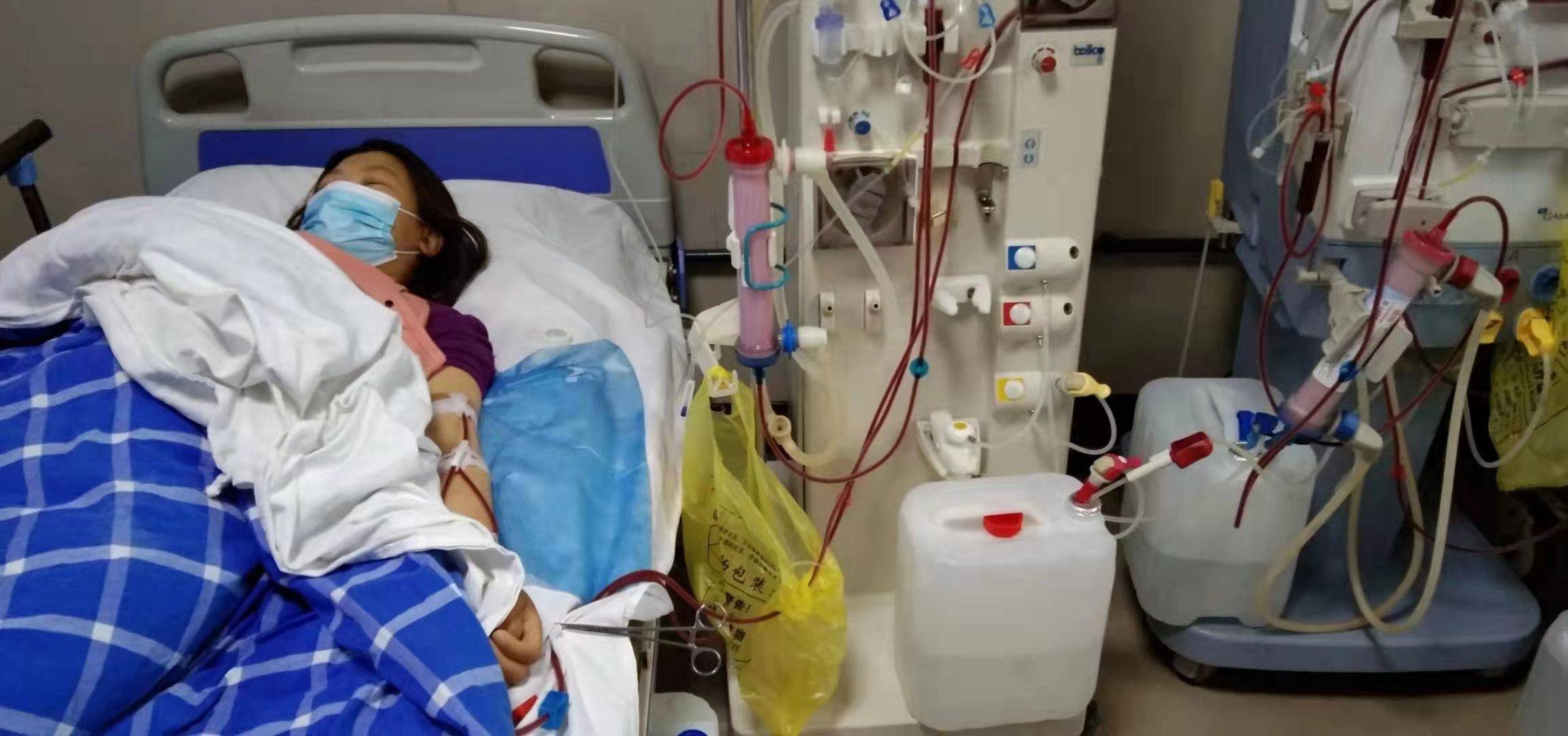 上海东华大学大二学子为尿毒症母亲呼救换肾是妈妈唯一活下去的希望