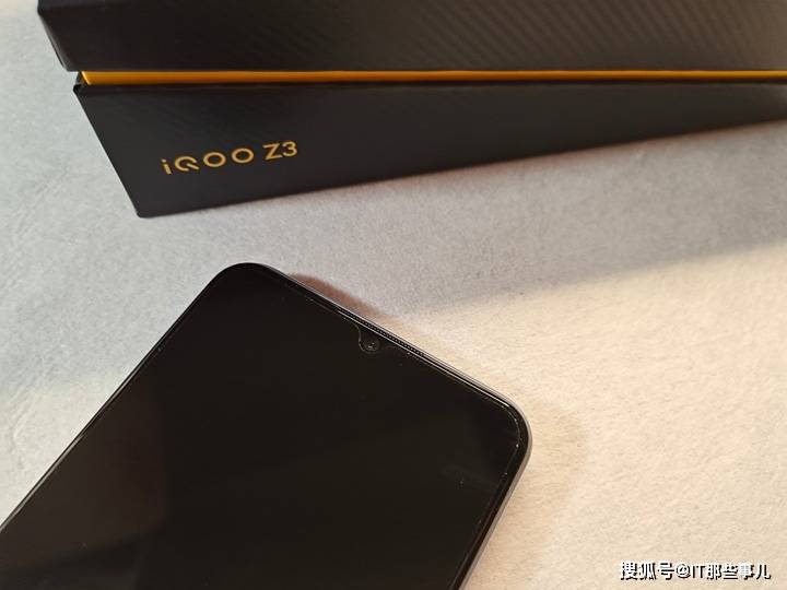 旗舰|配置全面升级 55W闪充加持 iQOO Z3打造千元5G旗舰新标杆