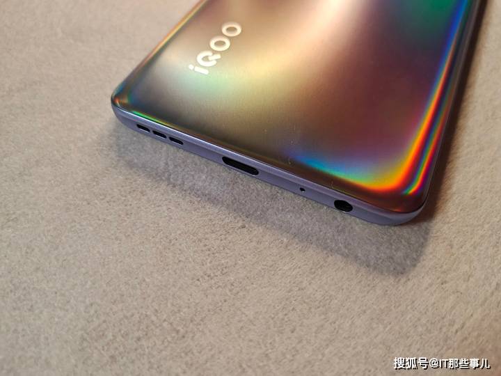 旗舰|配置全面升级 55W闪充加持 iQOO Z3打造千元5G旗舰新标杆