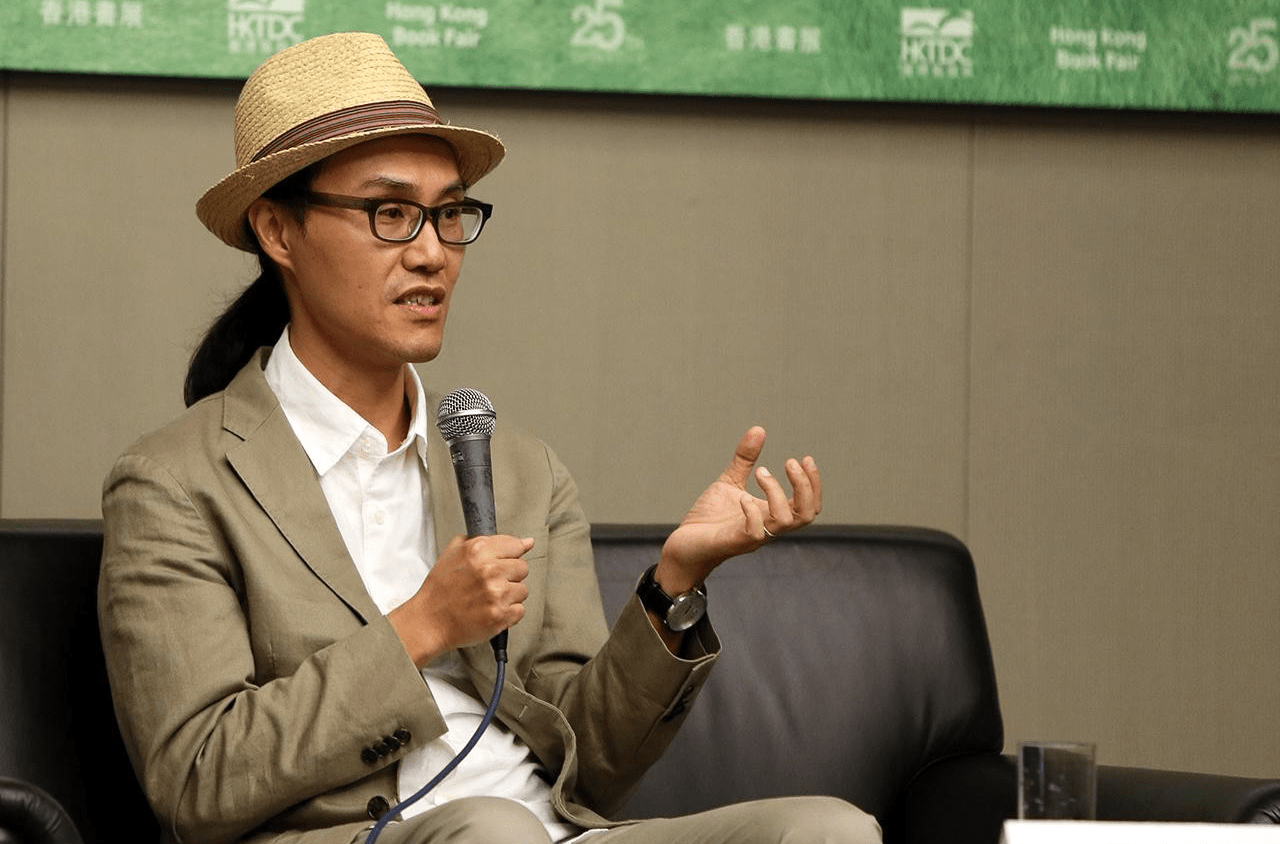 "文二代"马家辉:如何从"文坛梁朝伟,沦为"贱嘴评论员?