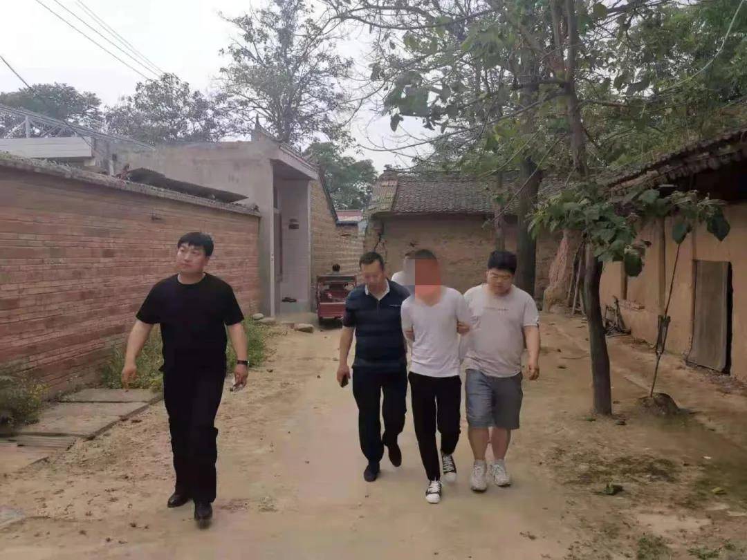 灵宝市公安局故县派出所破获系列入室盗窃案