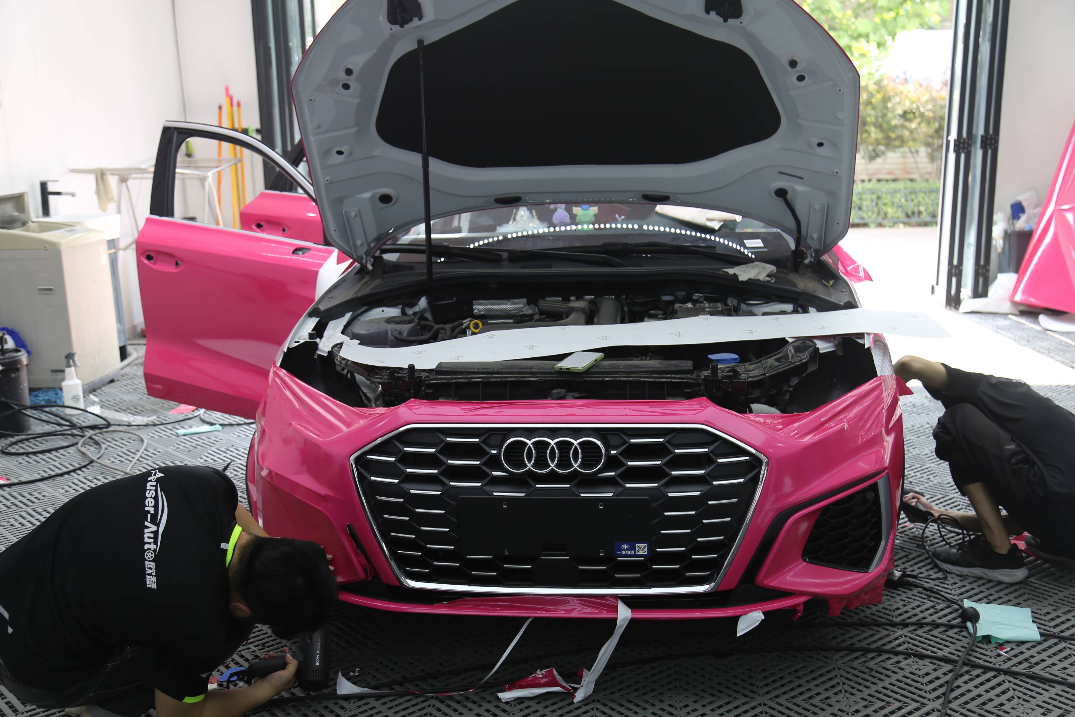 新生开场进击全场奥迪a3济南欧瑟全车改色贴膜珠光粉