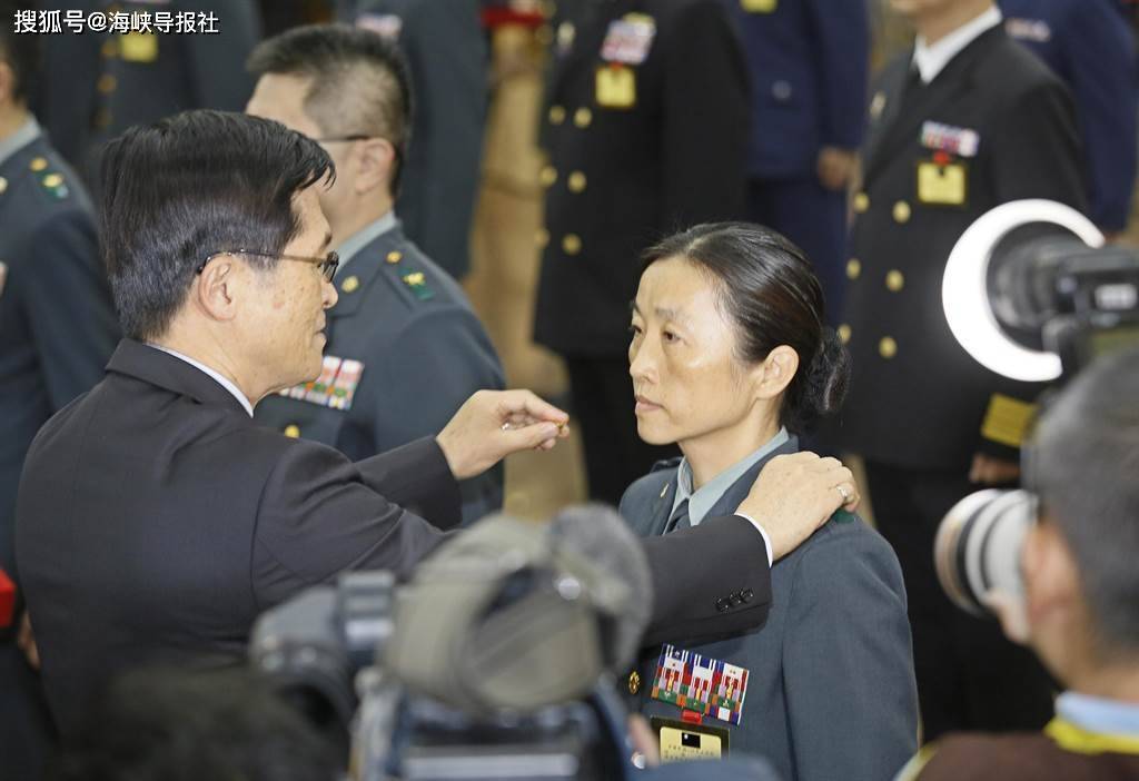 台湾 宪兵 首位女性政战主任上任 少将