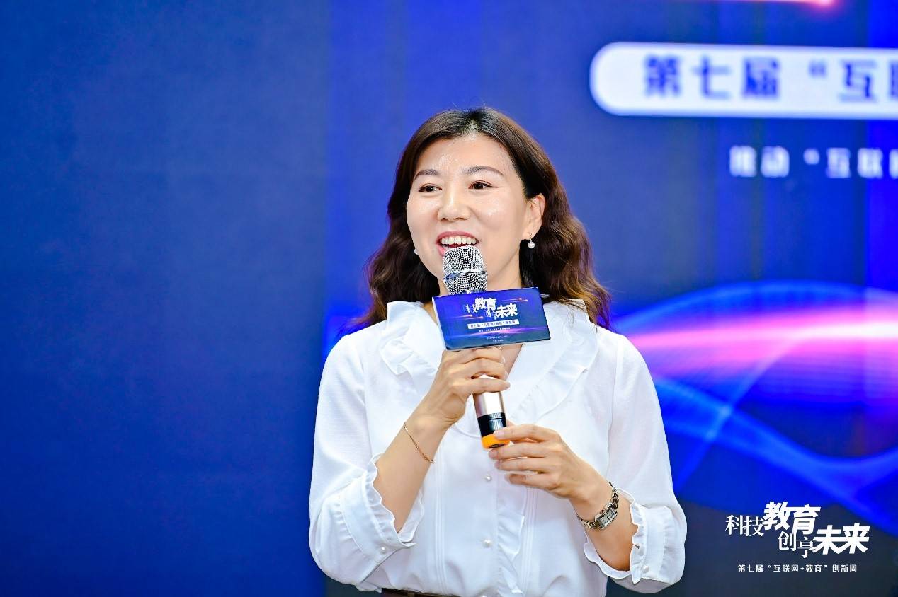 (△图为北京十一学校一分校校长刘艳萍)"一些乡村办学者认为自己没有