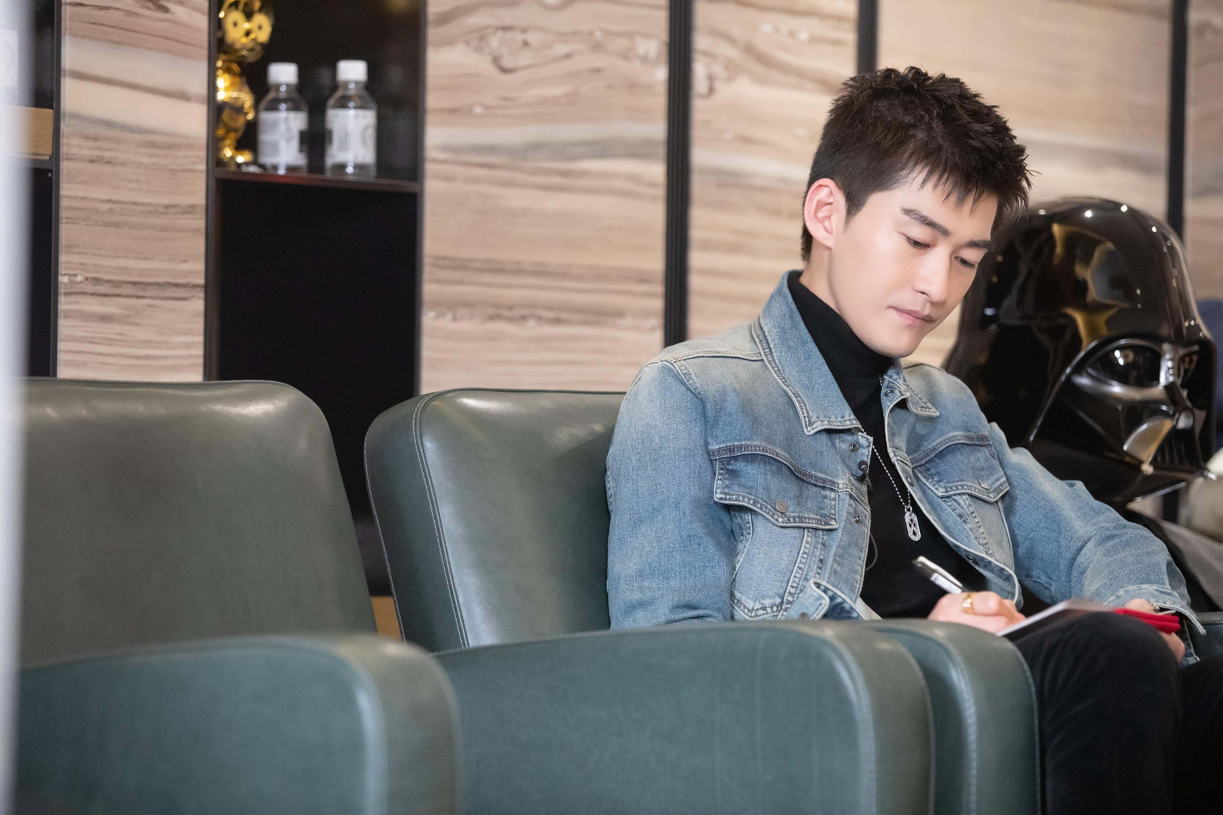 《初入职场的我们》实习生拒绝董明珠挽留 张翰首谈新戏拍摄幕后经历