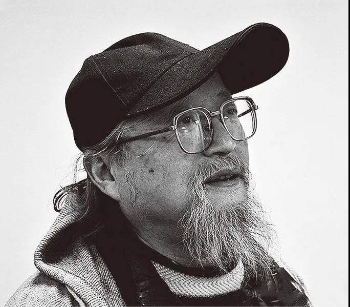 代理画家简介张献民