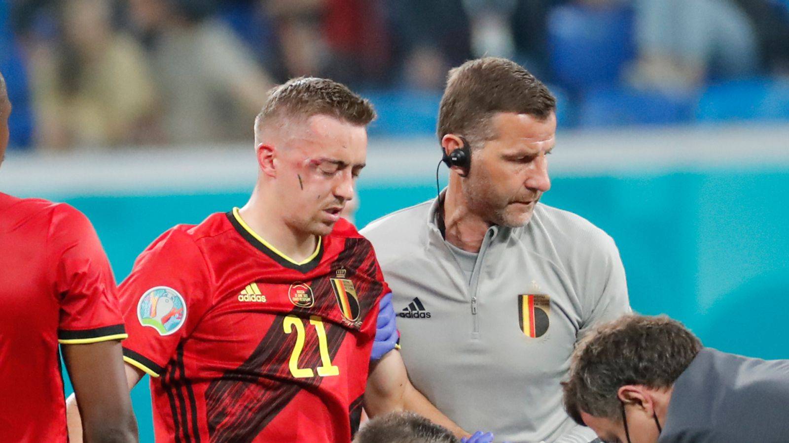 比利时魔翼确诊两处骨折退出2020欧洲杯 主帅抱憾_卡斯塔涅