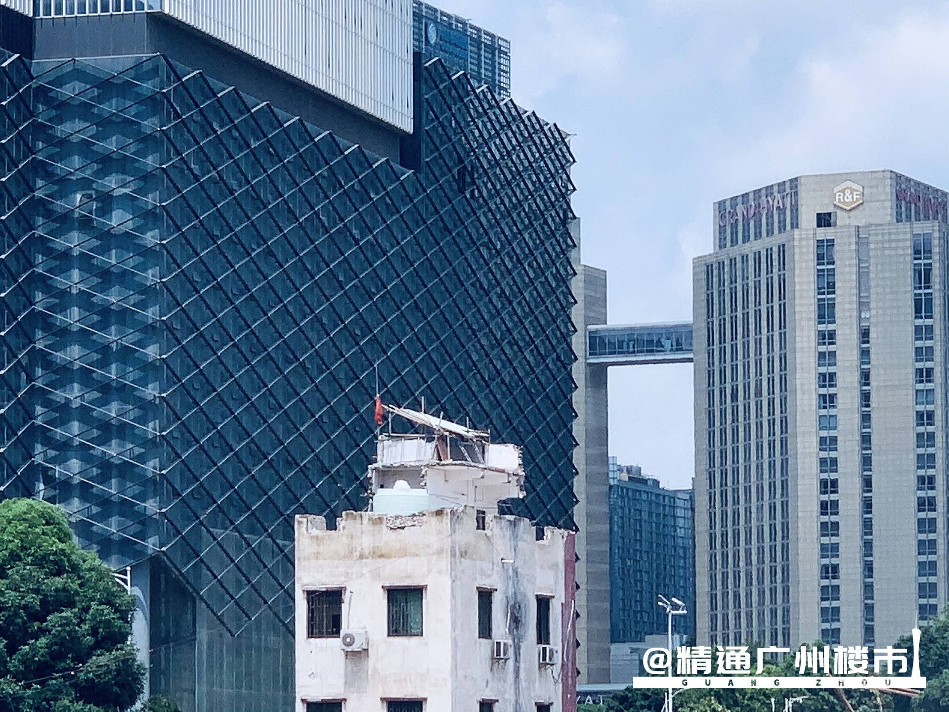 珠江新城最后的钉子户冼村求求你