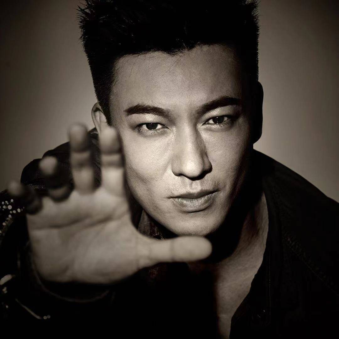 刘飞鸣全新单曲终究上线深情诠释细腻情感