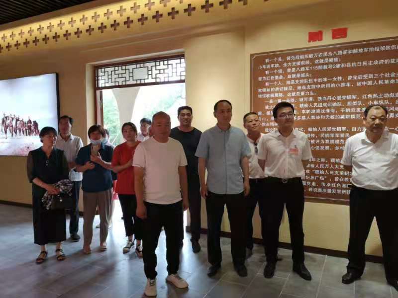 赣榆城头人大代表进修小推车精神