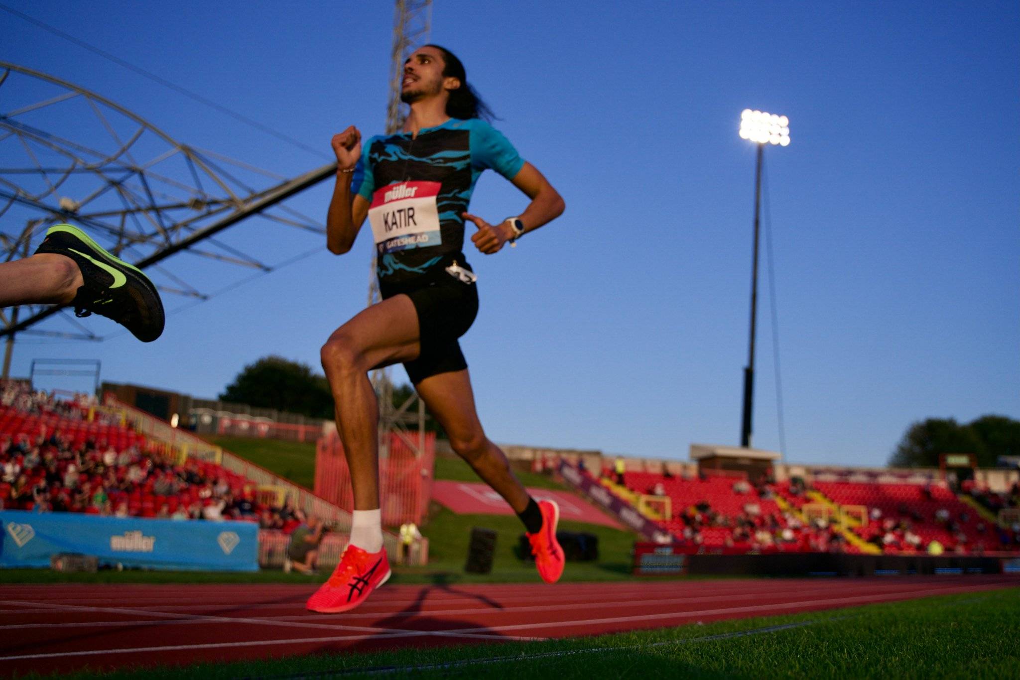 23岁西班牙名将五周三破国家纪录布罗梅尔百米9秒98冲向东京