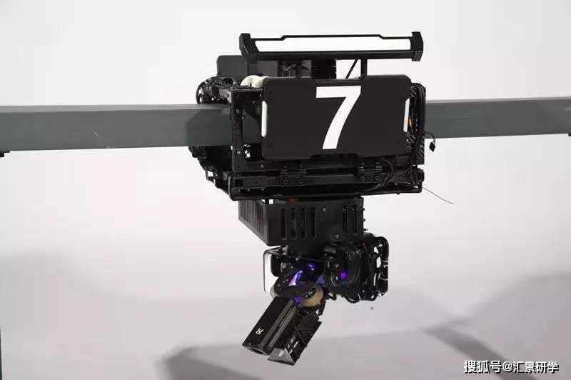 哨兵机器人空中机器人英雄机器人工程机器人02 robomaster s1与教育