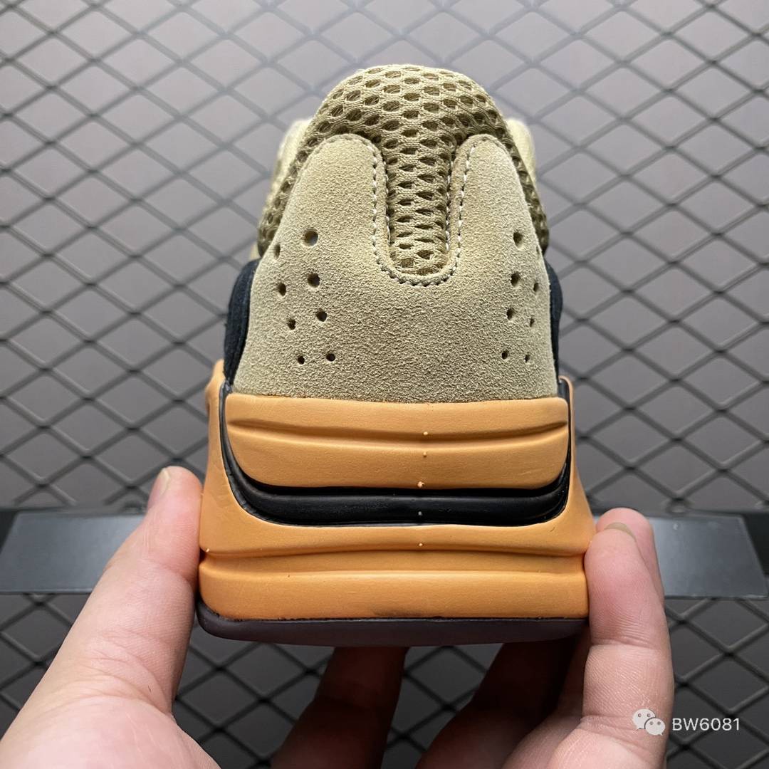 慢跑鞋|侃爷Kanye West x Adidas Yeezy 700 Runner V1 爆米花3M反光慢跑鞋 GW0297?