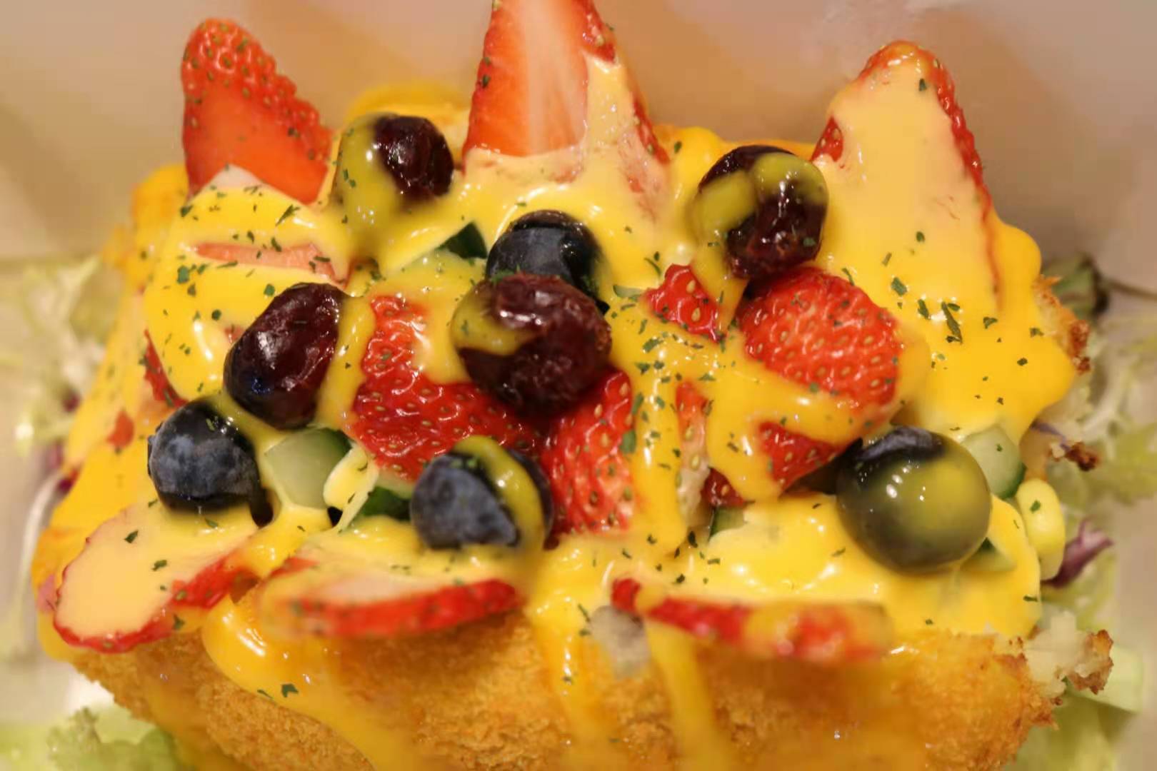 名字|吃轻食如果还认为是在吃草,证明你已经OUT了,彩色土豆堡美味得不得了