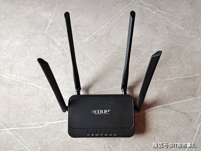 模式|可以插手机卡 能够连宽带 翼联4G无线路由器深度体验