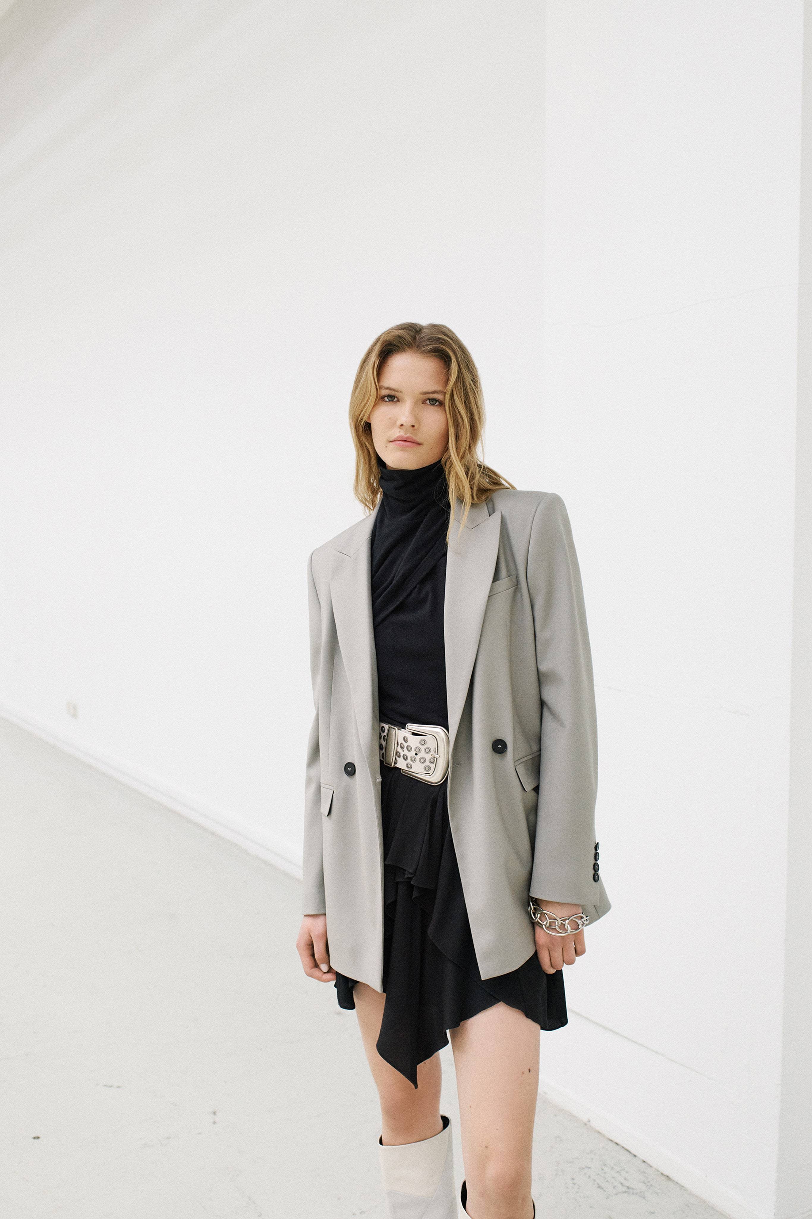 时代|对外界眼光说NO: 后疫时代，你还在为别人而改变自己的穿搭吗？