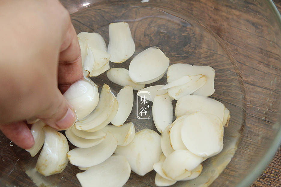 功效|大暑前后，老传统要喝这碗汤，3种食材一起煮，清热消暑睡得香