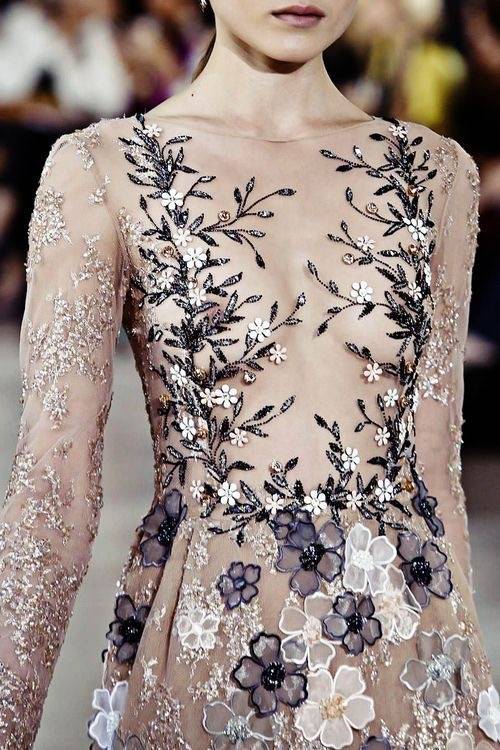 手工|梵芮锦手工刺绣与衣服的融合分享