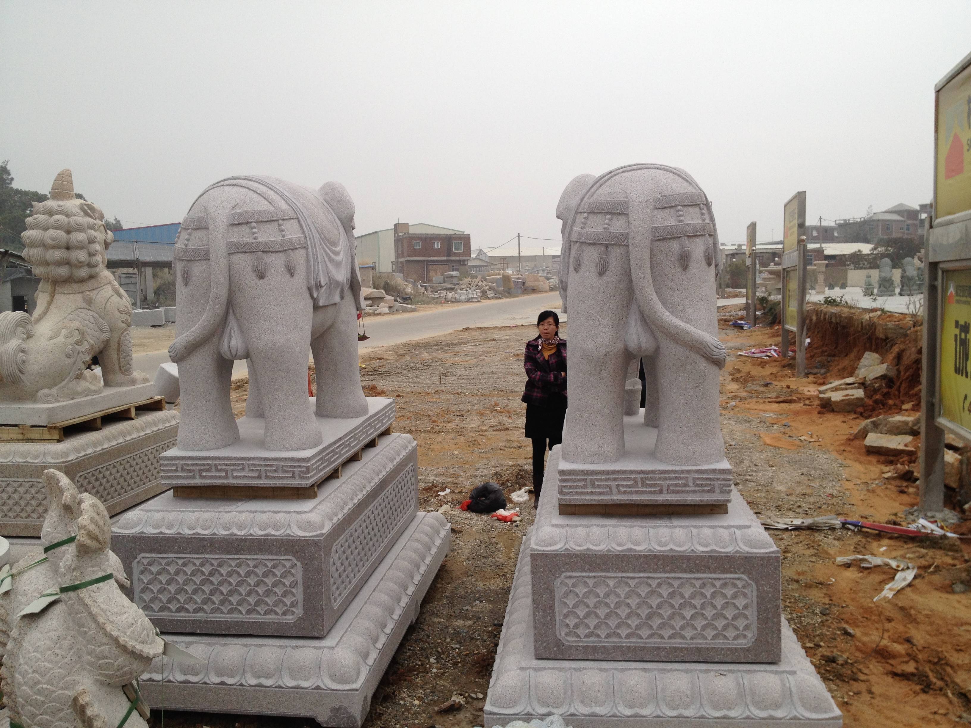 摆放在门口的石雕大象是公的还是母的该如何区分