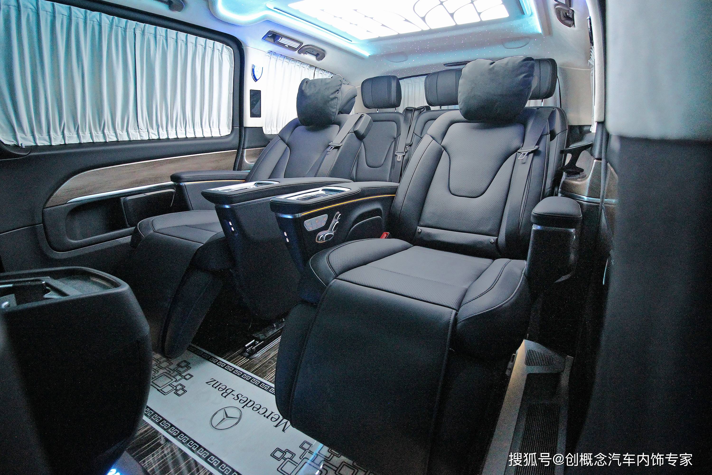 深圳奔驰v260内饰升级改装无隔断七座内饰也可以如此多样