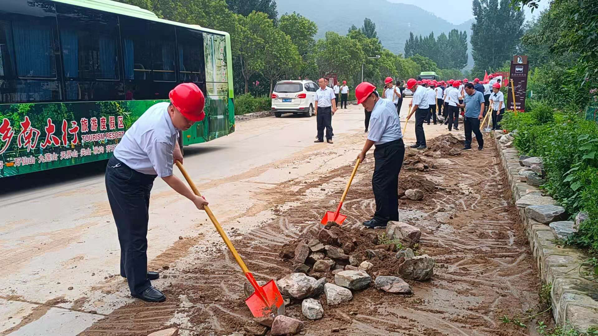 新乡南太行全面吹响灾后重建集结号