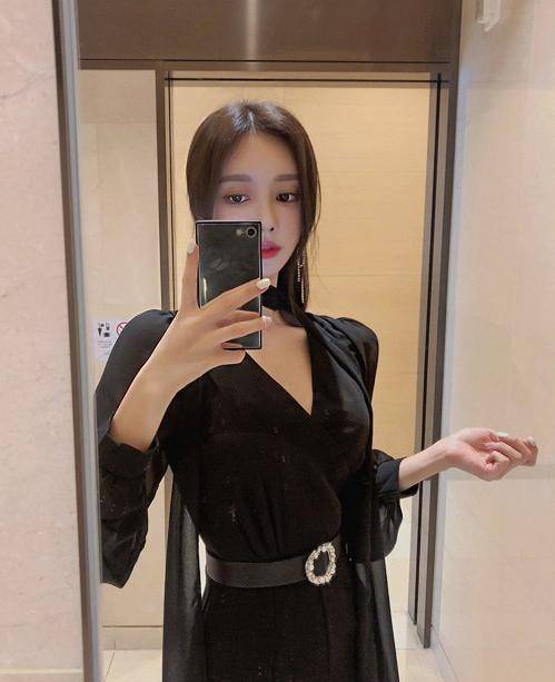 文章|韩模孙允珠日常时尚潮流服装拍摄自拍照集合