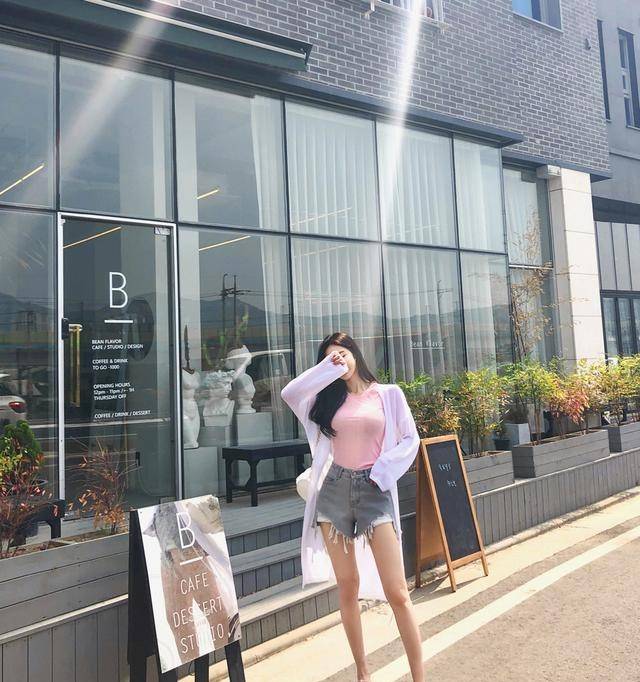 初夏|韩国模特孙允珠韩版长款通气防晒白色针织开衫网拍