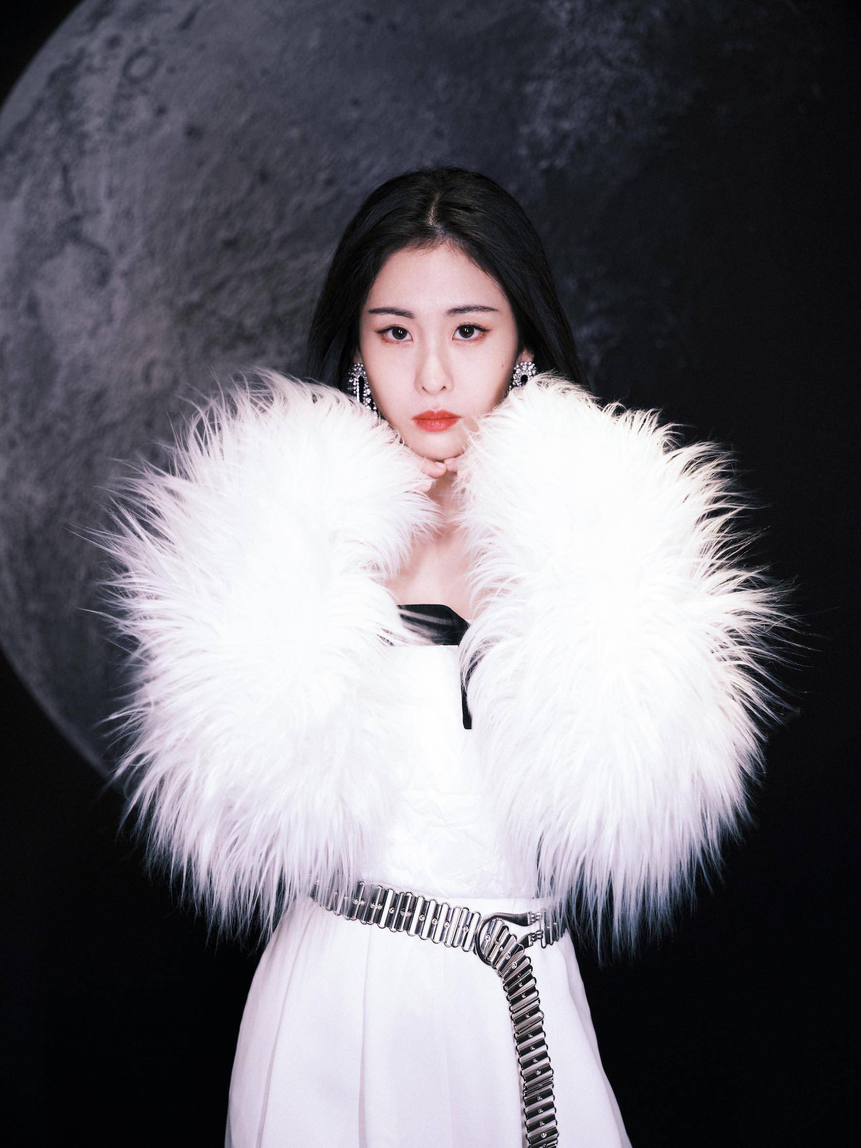 张碧晨回归好声音 助力那英寻天籁之音