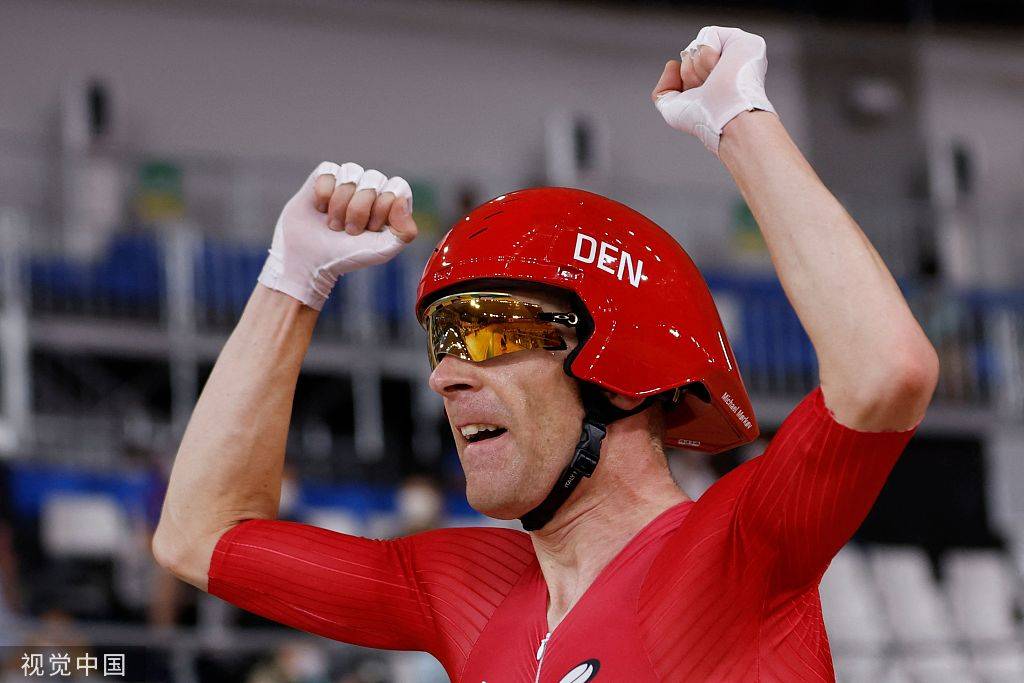 高清图自行车男子麦迪逊赛决赛丹麦队获得金牌