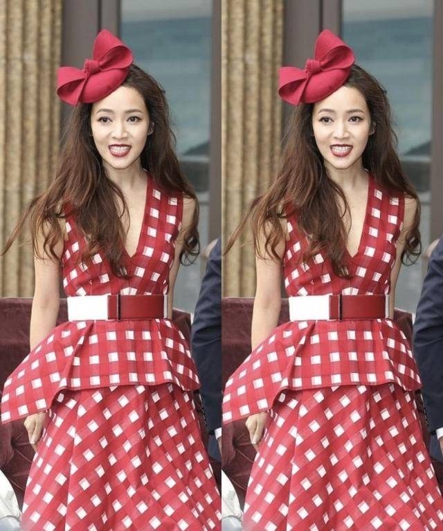 套装|侯佩岑扮嫩有一套，就算穿着妩媚的红裙，头上戴蝴蝶结却显嫩不少