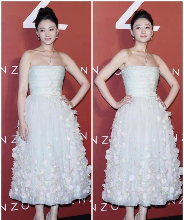 李小冉|李小冉出席活动穿得似新娘,和高圆圆秀姐妹情,两人都很美