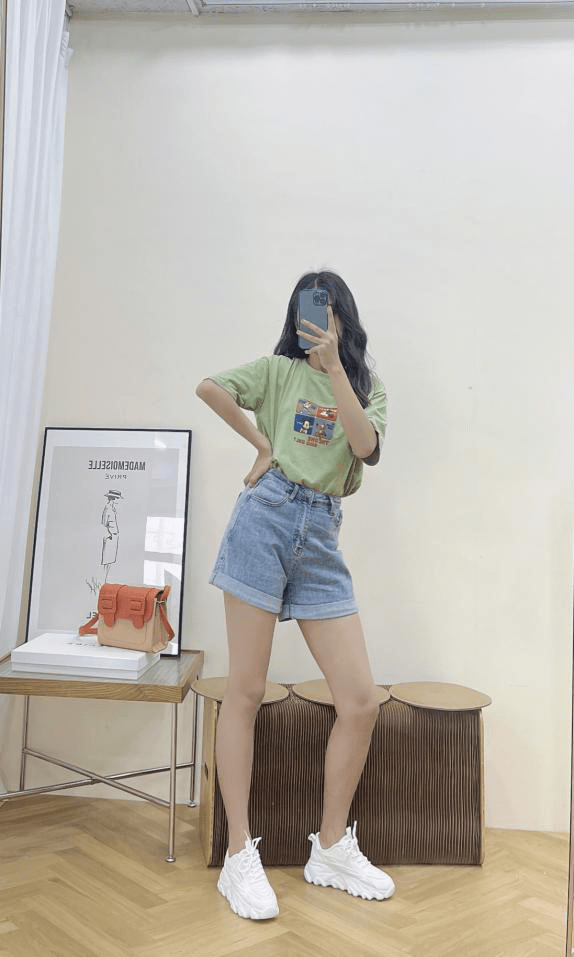 审美|人类高质量女性疯了？为什么喜欢这样的“蠢鞋”
