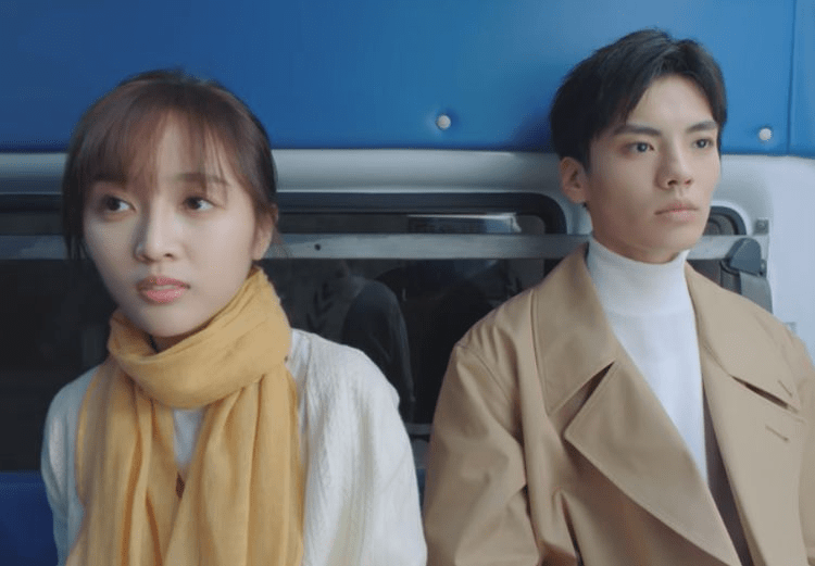 演技|《世界微尘里》首秀成功，吴宣仪演技尴尬，靠原声扳回一城