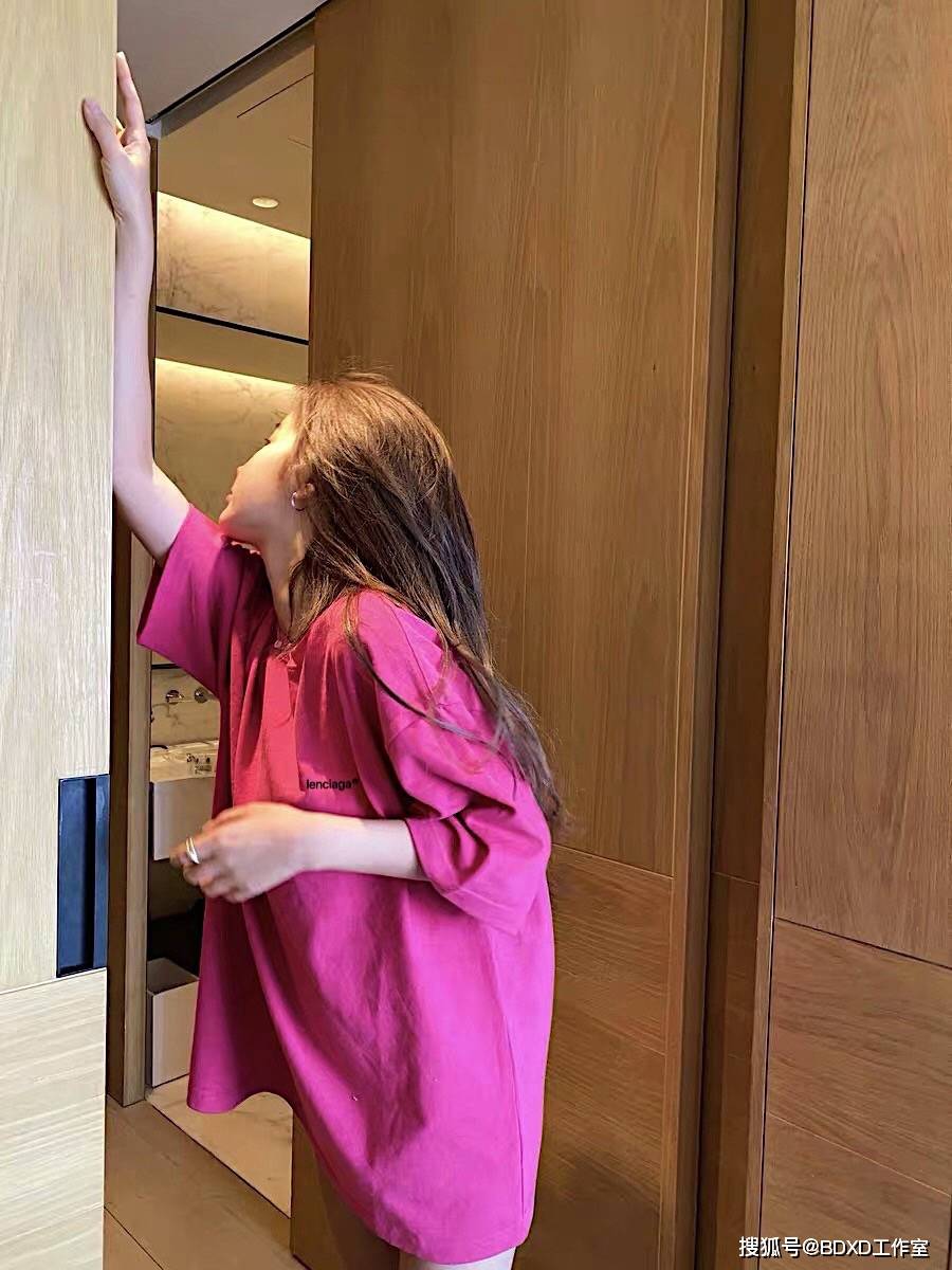 男女|OOTD | 巴黎世家balenciaga小字母短袖T恤