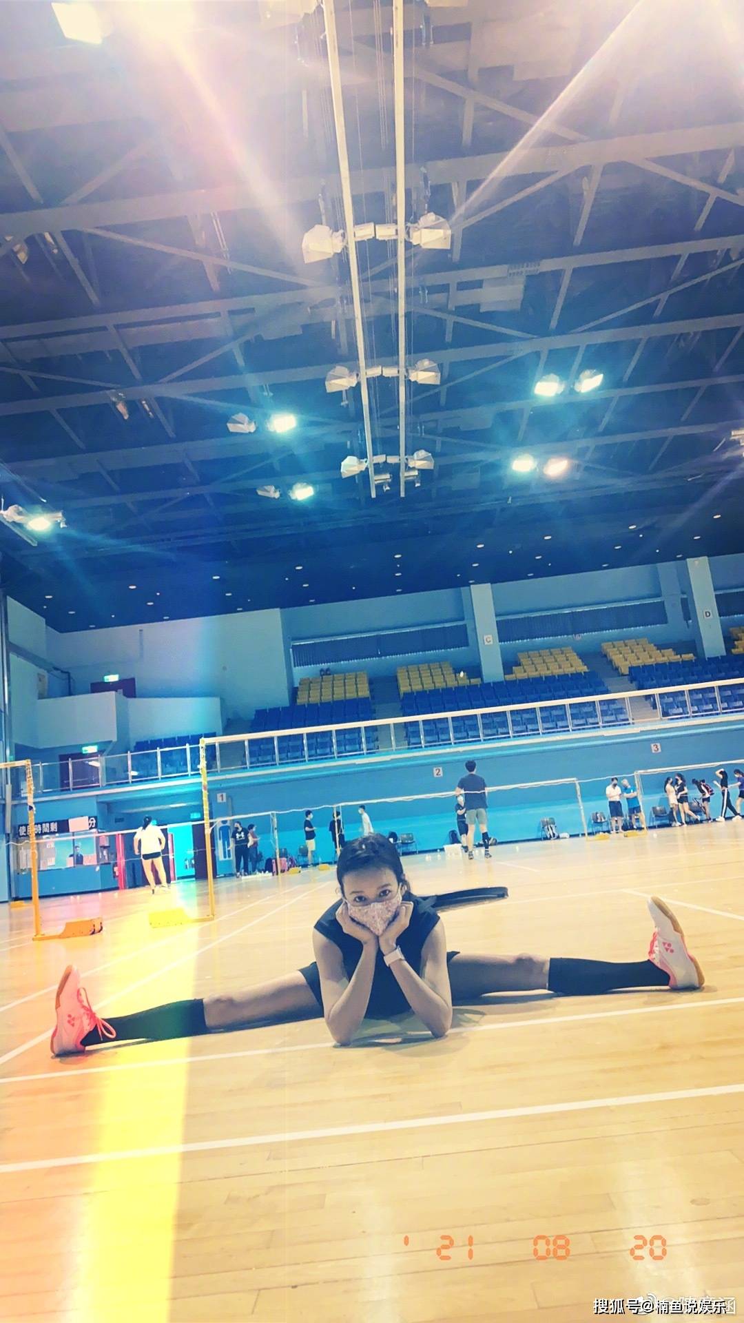 因为|陈意涵晒二胎近照，轻松劈叉丝毫不见孕肚，运动达人果然不简单