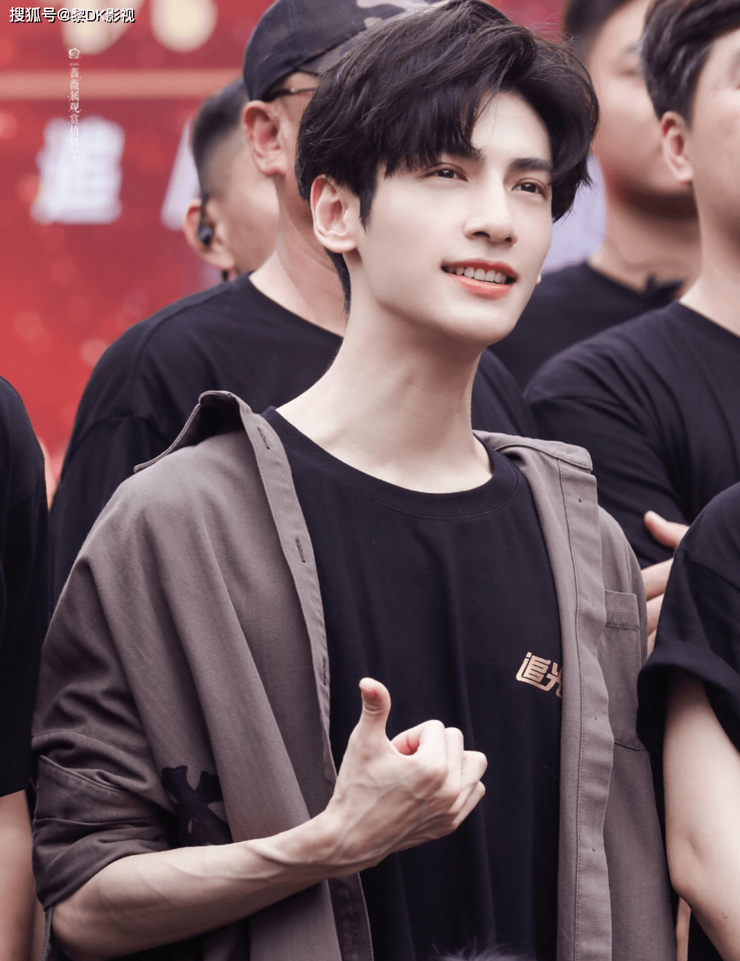 角色|盘点那些罗云熙饰演的角色，润玉最帅周小山最能打