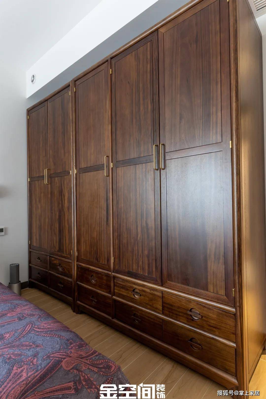 吊顶|151㎡新中式装修风格让你拥有“入则宁静，出则繁华”的生活