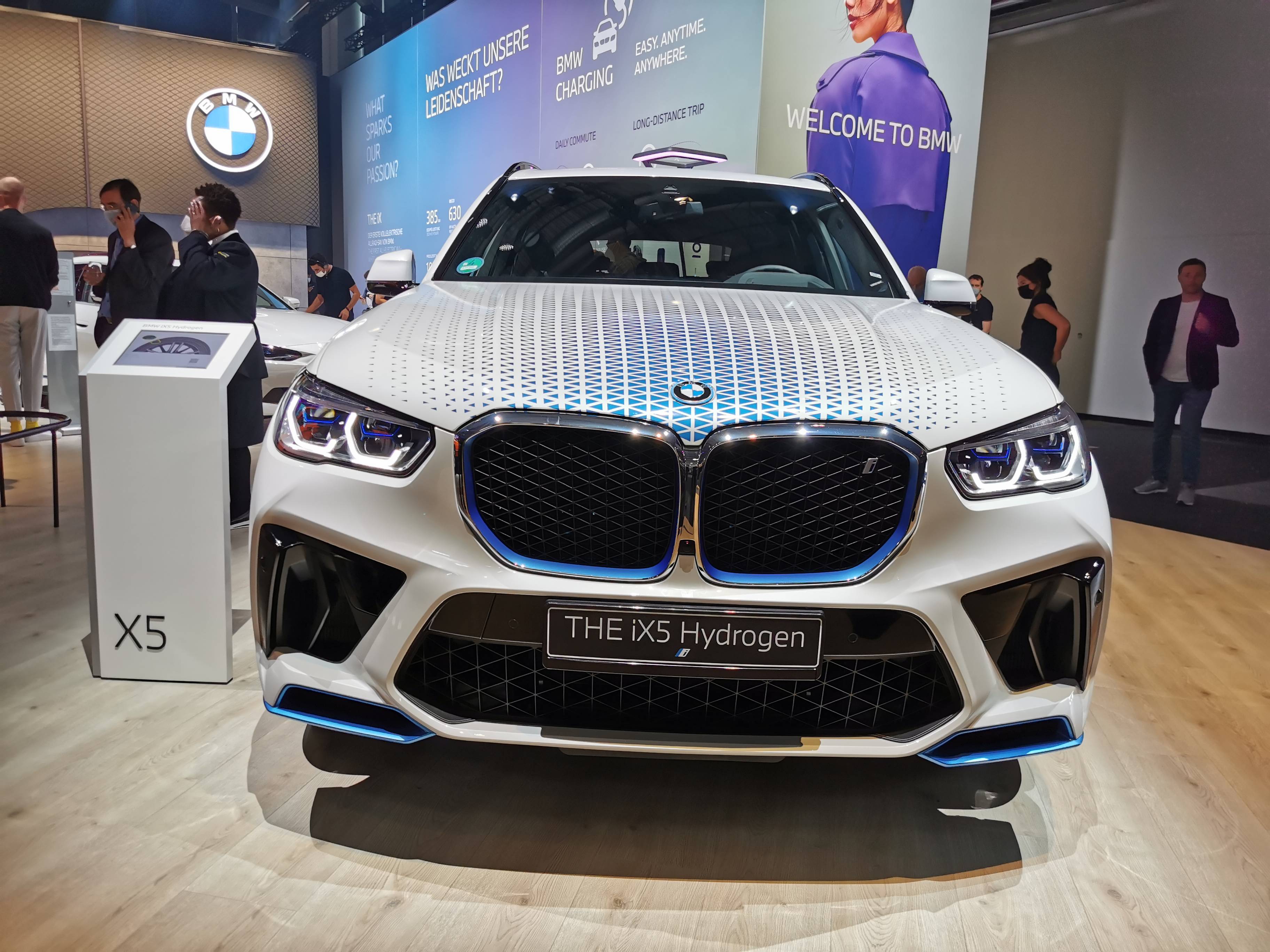 宝马ix5hydrogen亮相慕尼黑车展搭载氢燃料电池