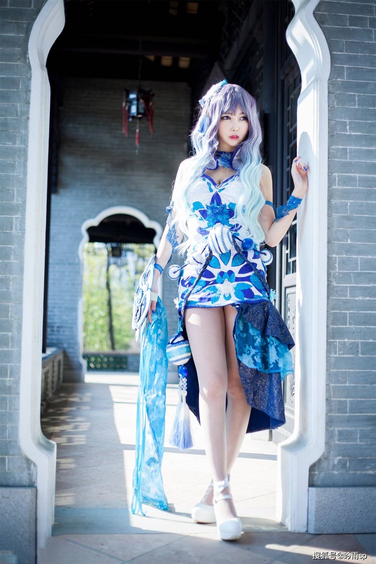 角色|剑灵游戏时装青花瓷（气功师版）cosplay，天使的脸庞，傲人的身材，完美！