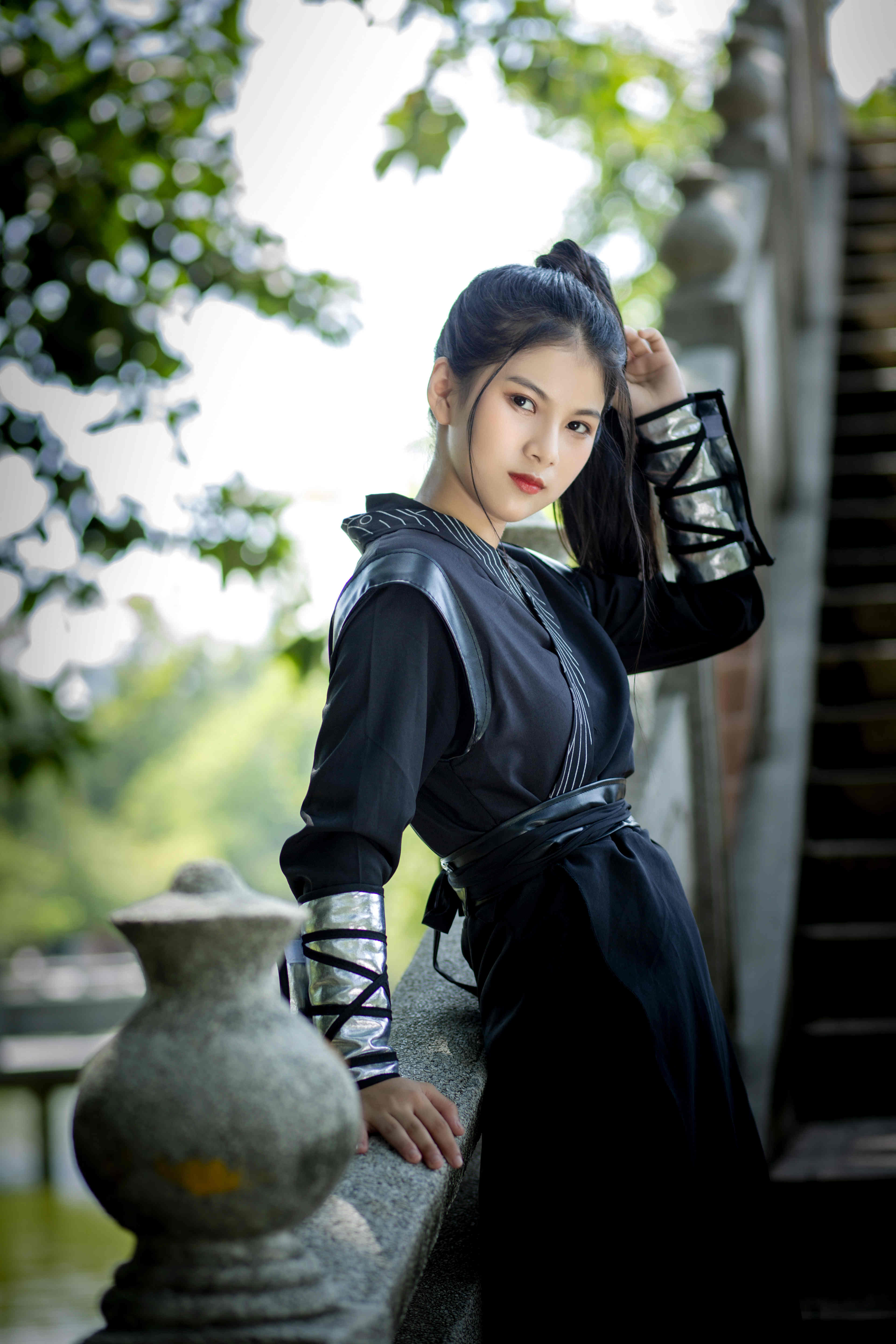 夏梓涵穿汉服神似侠女,美腻帅气的造型你们喜欢吗?