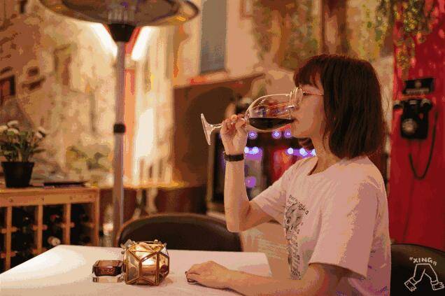 作用|经常喝点“桑葚酒”，身体好处多，女性如何喝更健康？