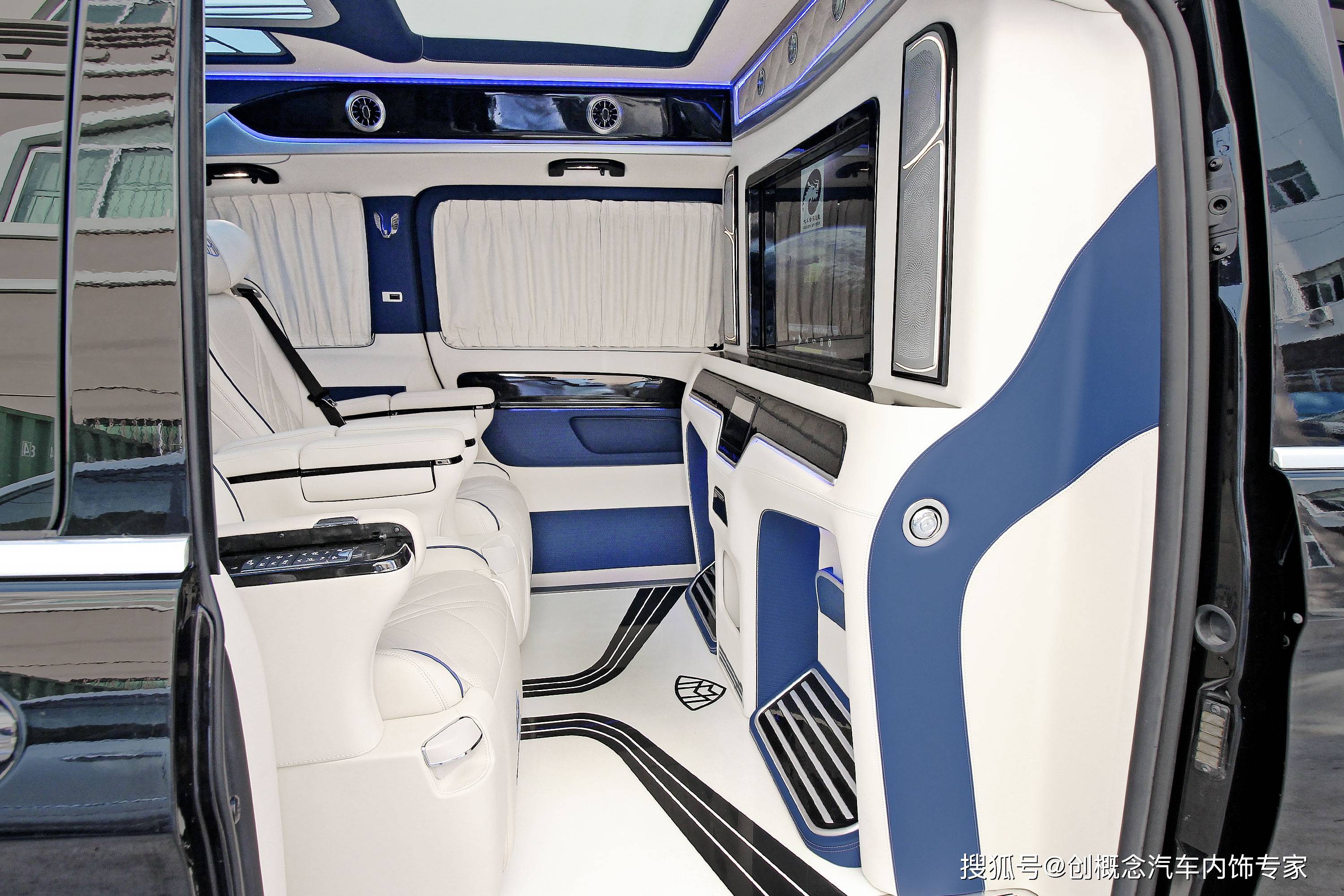 深圳奔驰威霆七座全隔断内饰改装,迈巴赫专属 定制logo 电动航空座椅